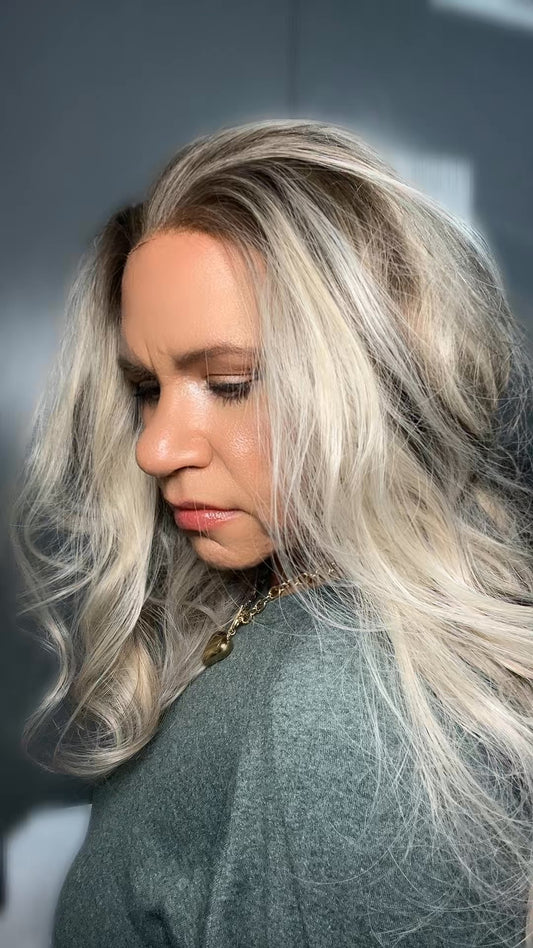 Carkira Belle 22" 13x6 Lace Front Wig Ash Blonde Highlight Brown Ombre Synthetic Hair Adjustable Straps Natural Look Heat Friendly for Daily Wear & Styling