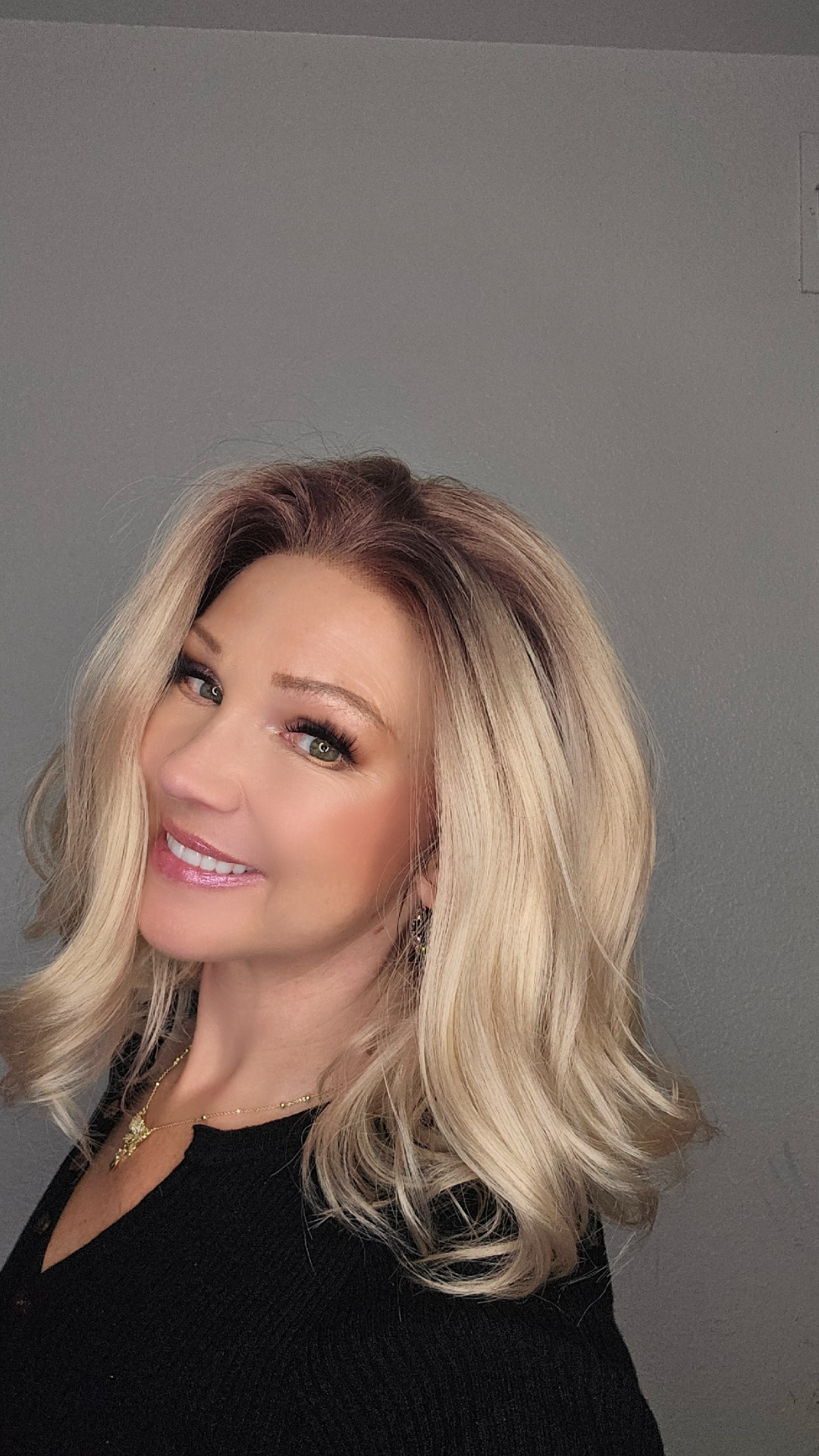 CARKIRA 14" Brenda  13x4 Lace Front Wig with Medium Cap Unisex Heat Friendly Up to 320°F Natural Looking Soft Smooth Realistic Scalp Hairline