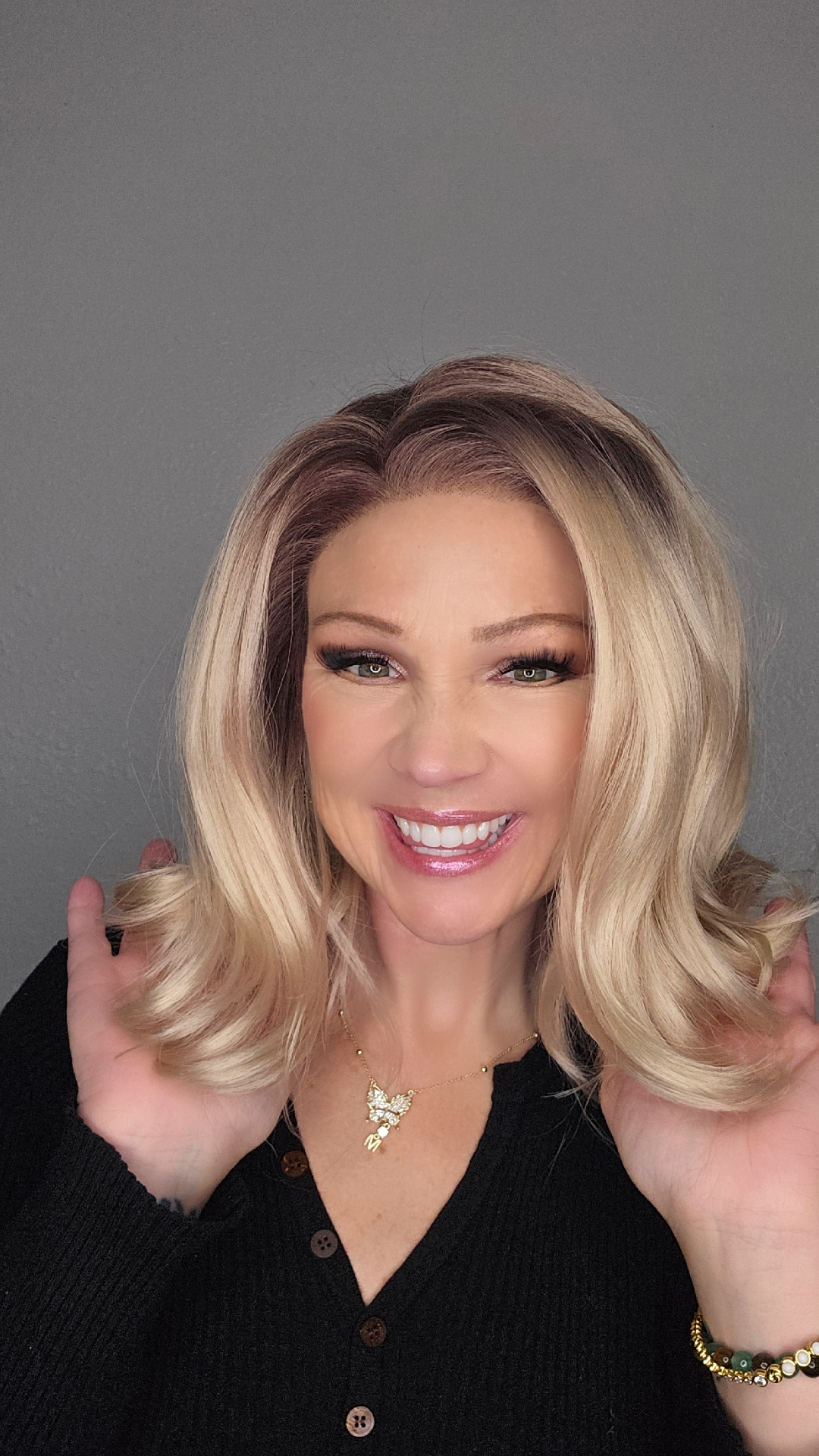 CARKIRA 14" Brenda  13x4 Lace Front Wig with Medium Cap Unisex Heat Friendly Up to 320°F Natural Looking Soft Smooth Realistic Scalp Hairline