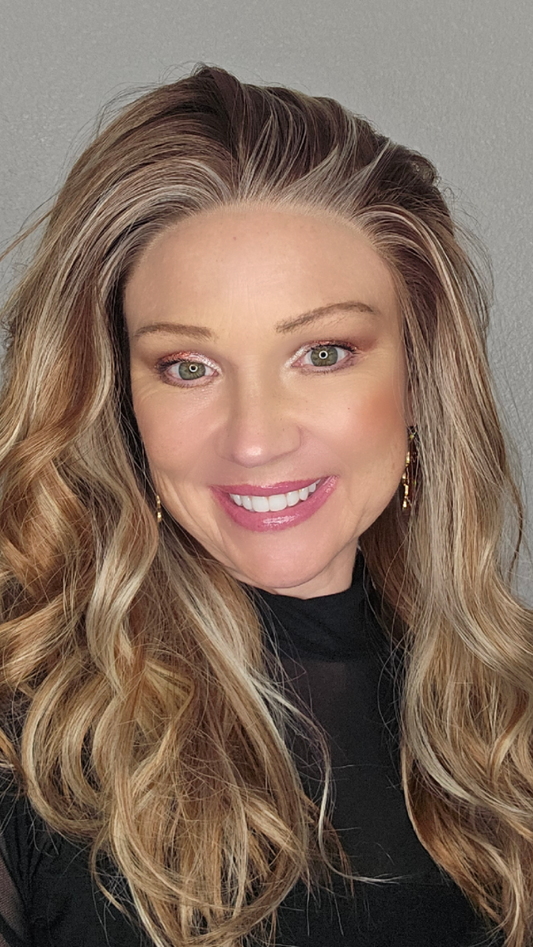 CARKIRA SERENA 20" Rootbeer Float 13x4 Lace Front Wig with Medium Cap Unisex Heat Friendly Up to 320°F Natural Looking Soft Smooth Realistic Scalp Hairline