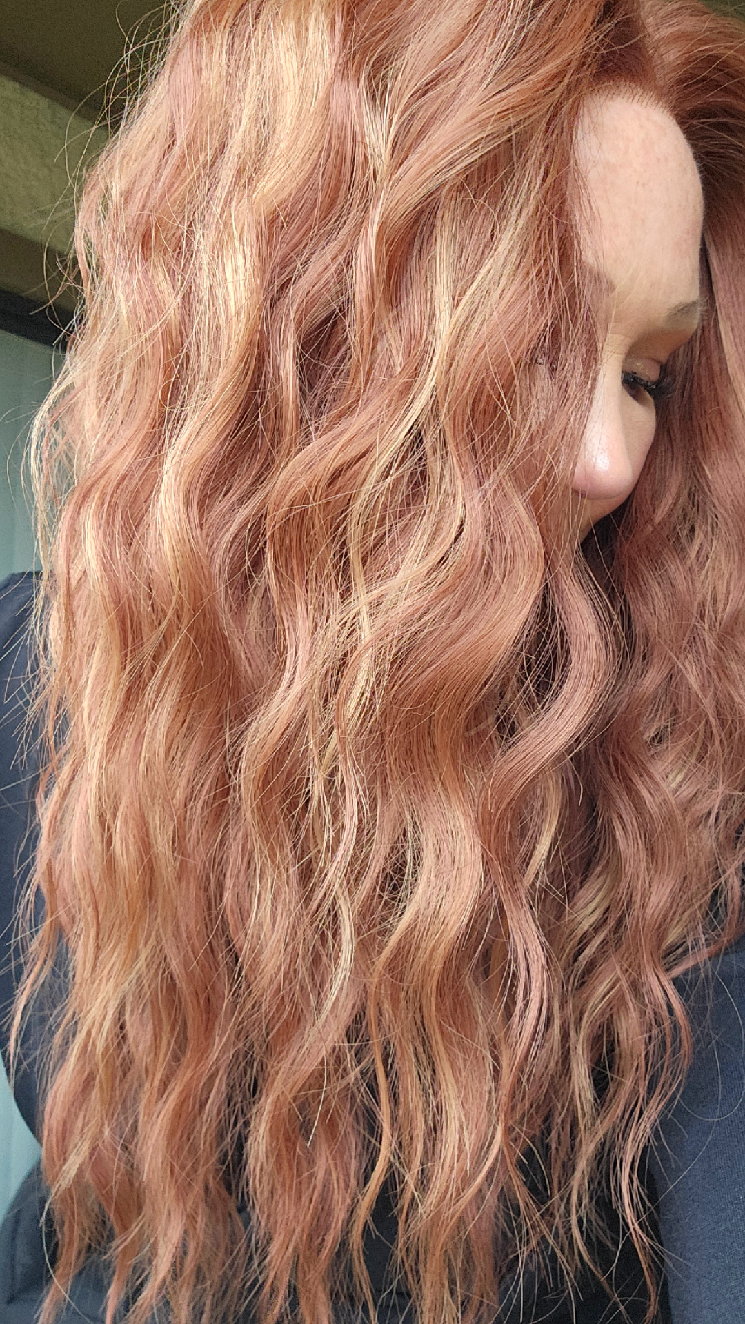 CARKIRA Lauren 13x4 Lace Front Wig with Medium Cap Unisex Heat Friendly Up to 320°F Natural Looking Soft Smooth Realistic Scalp Hairline