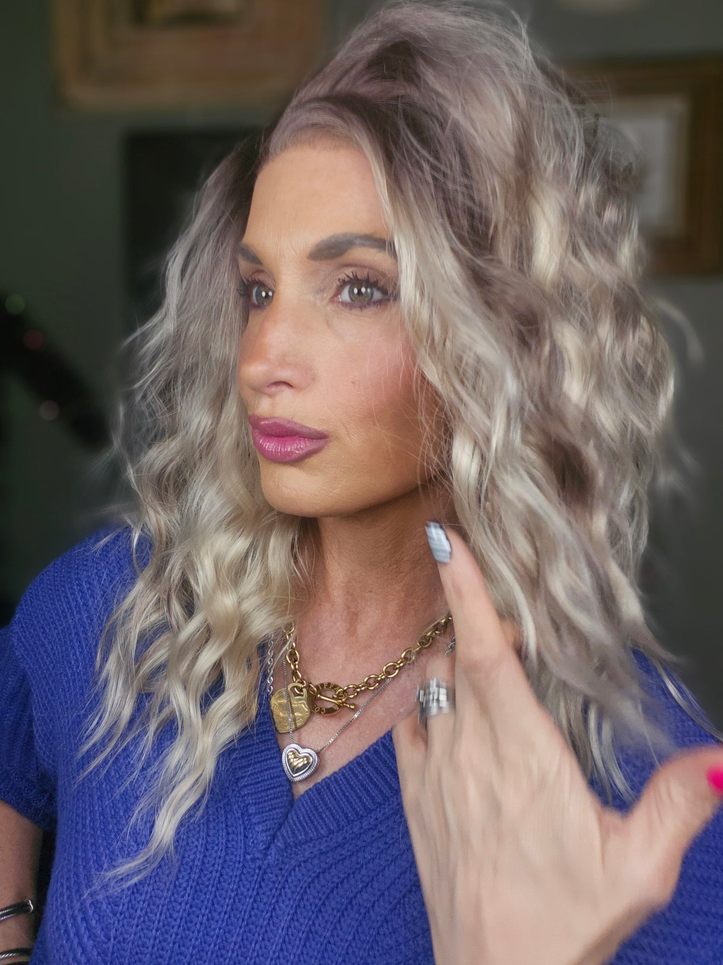 CARKIRA TESSA 18" Panama Beach Sand 13x4 Lace Front Wig with Medium Cap Unisex Heat Friendly Up to 320°F Natural Looking Soft Smooth Realistic Scalp Hairline