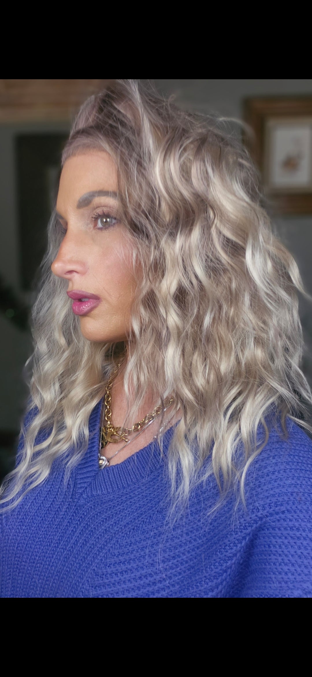 CARKIRA TESSA 18" Panama Beach Sand 13x4 Lace Front Wig with Medium Cap Unisex Heat Friendly Up to 320°F Natural Looking Soft Smooth Realistic Scalp Hairline