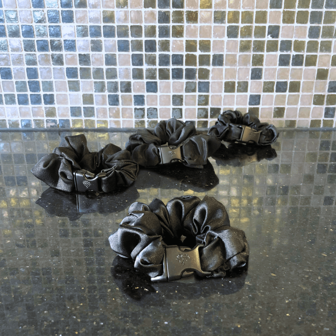 Buckle Scrunchie - Neutral Colors - No Snagging, No Tangles - ONE SCRUNCHIE