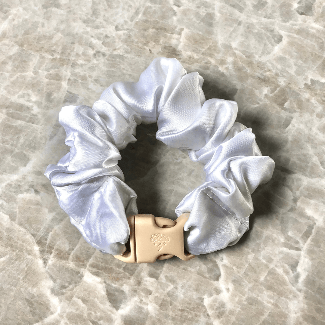 Buckle Scrunchie - Neutral Colors - No Snagging, No Tangles - ONE SCRUNCHIE