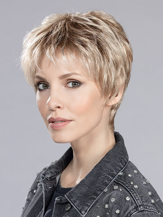 BO MONO by ELLEN WILLE in CHAMPAGNE ROOTED 24.23.14 | Lightest Ash Blonde and Lightest Pale Blonde with Medium Ash Blonde Blend and Shaded Roots