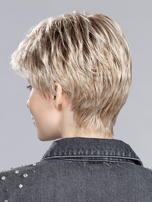 BO MONO by ELLEN WILLE in CHAMPAGNE ROOTED 24.23.14 | Lightest Ash Blonde and Lightest Pale Blonde with Medium Ash Blonde Blend and Shaded Roots
