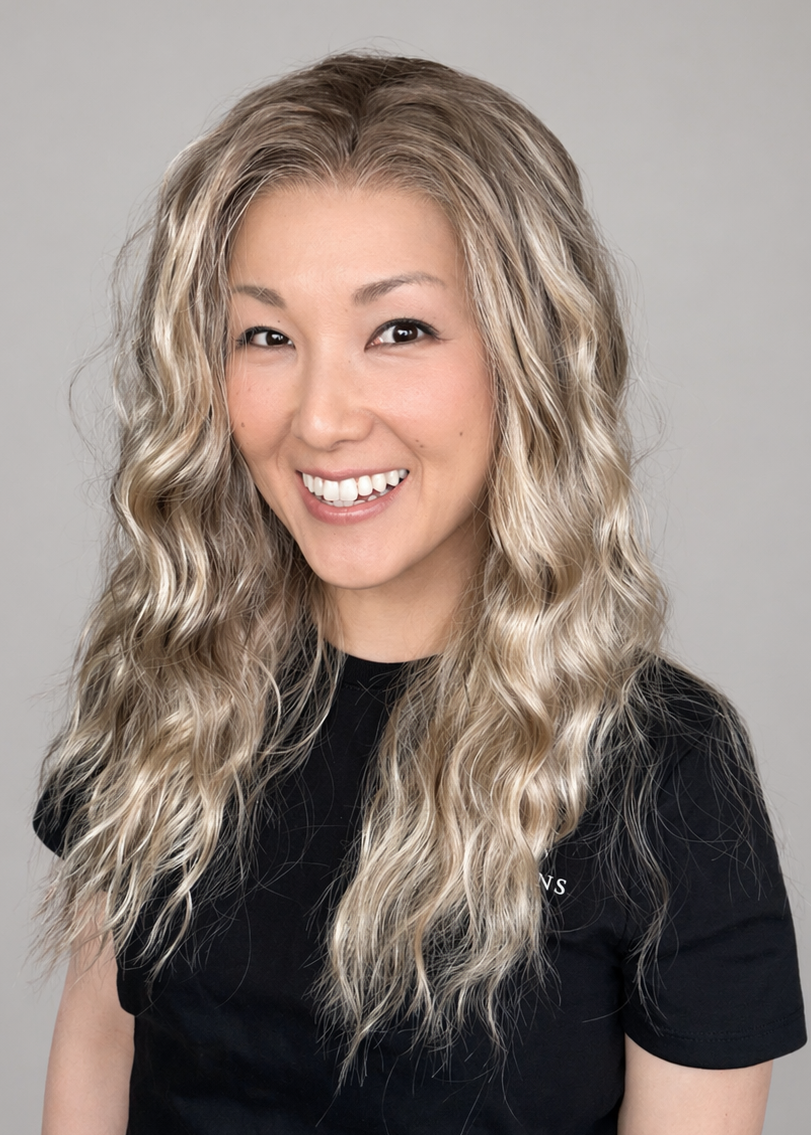 CARKIRA Kay in Goldilocks Porridge Blonde 20" Inch 13x4 Lace Front Synthetic Wig Glueless Natural Hairline Heat-Friendly