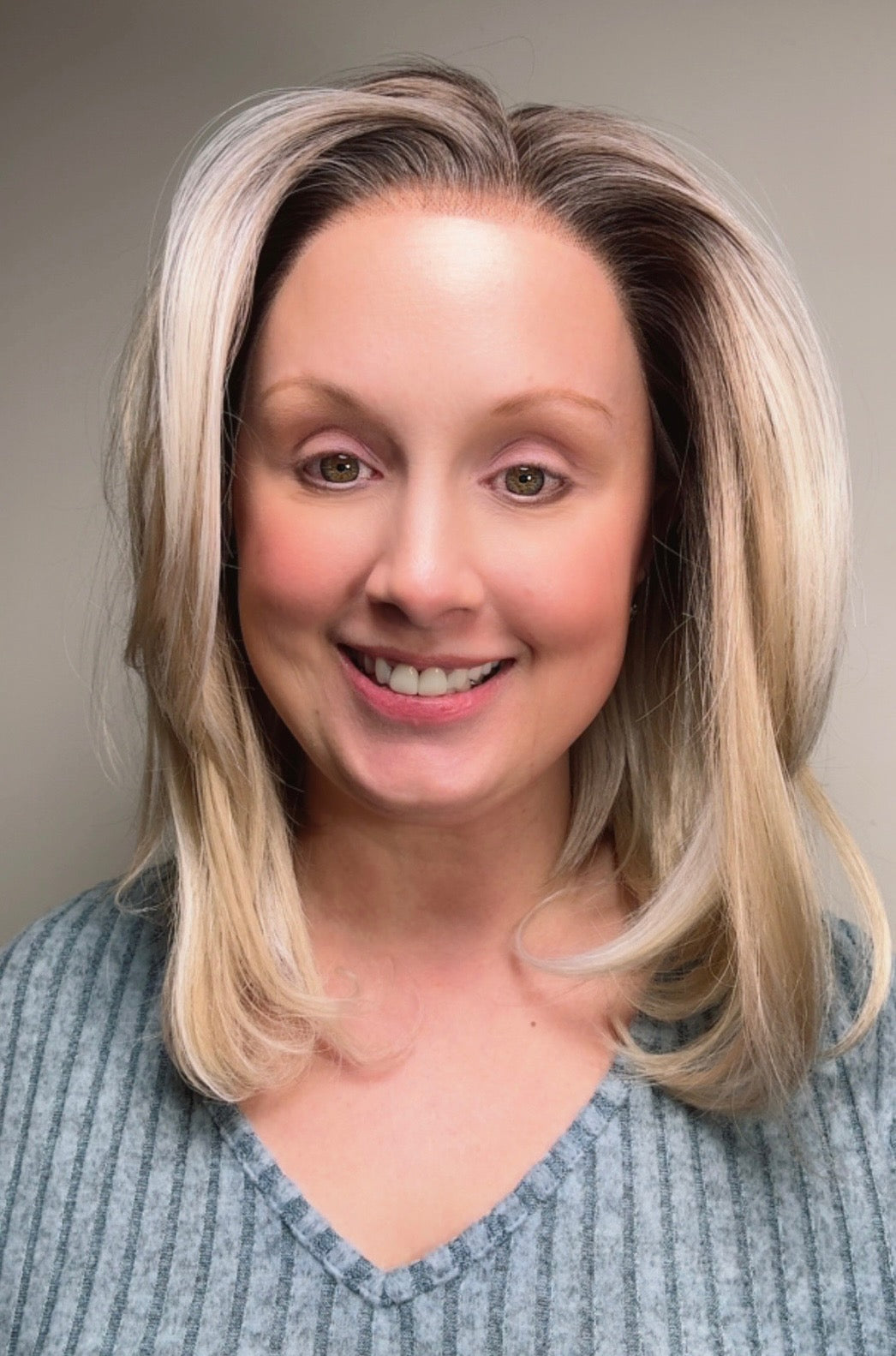 CARKIRA Nancy 13x4 Lace Front Wig with Medium Cap Unisex Heat Friendly Up to 320°F Natural Looking Soft Smooth Realistic Scalp Hairline