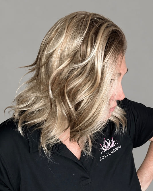 CARKIRA Noah Sandy Champagne Blonde 14" Inch 13x4 Lace Front Synthetic Wig Glueless Natural Hairline Heat-Friendly