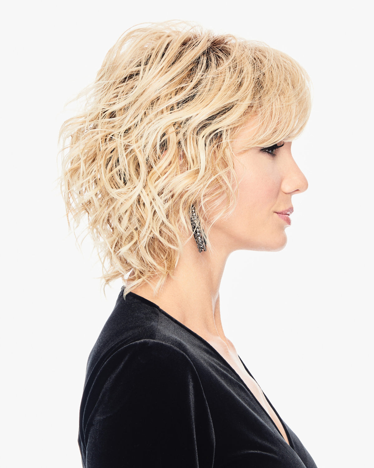 Breezy Wave Cut in SS14/88 Rooted Golden Wheat