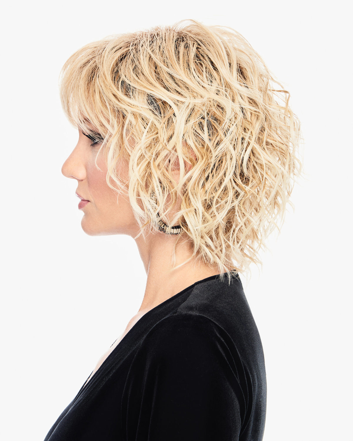 Breezy Wave Cut in SS14/88 Rooted Golden Wheat