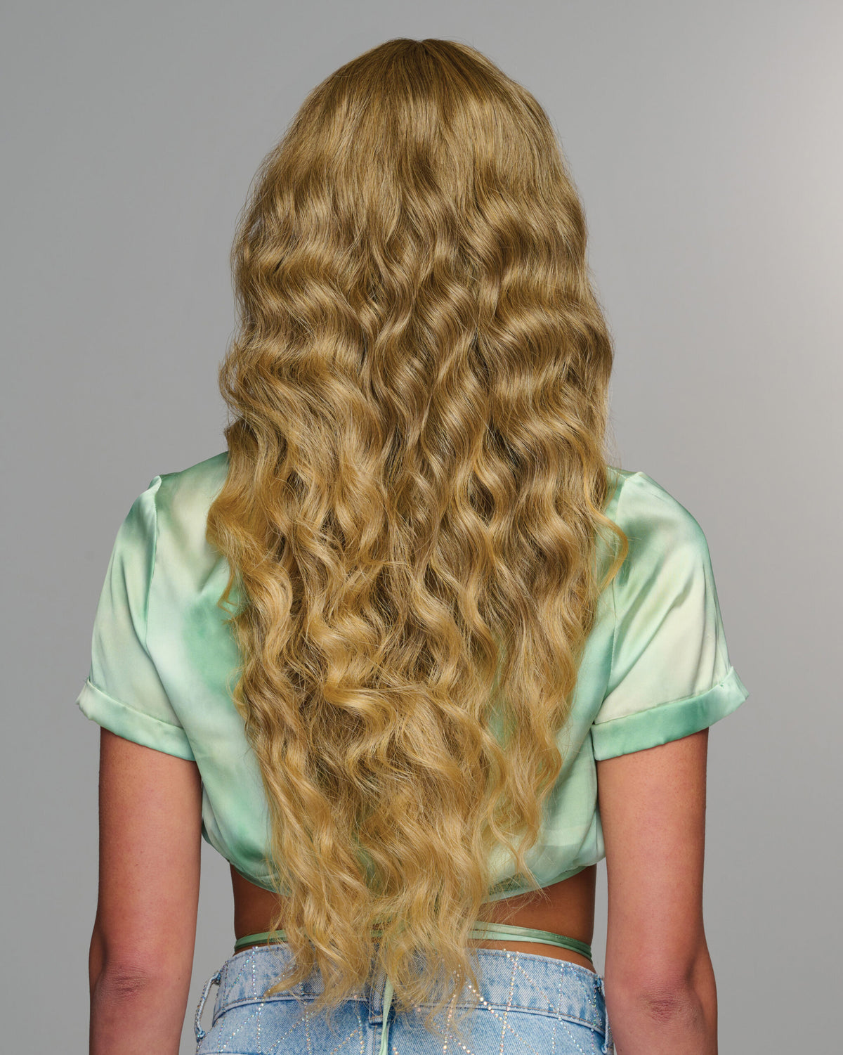 Curly Girlie in R1416T Buttered Toast