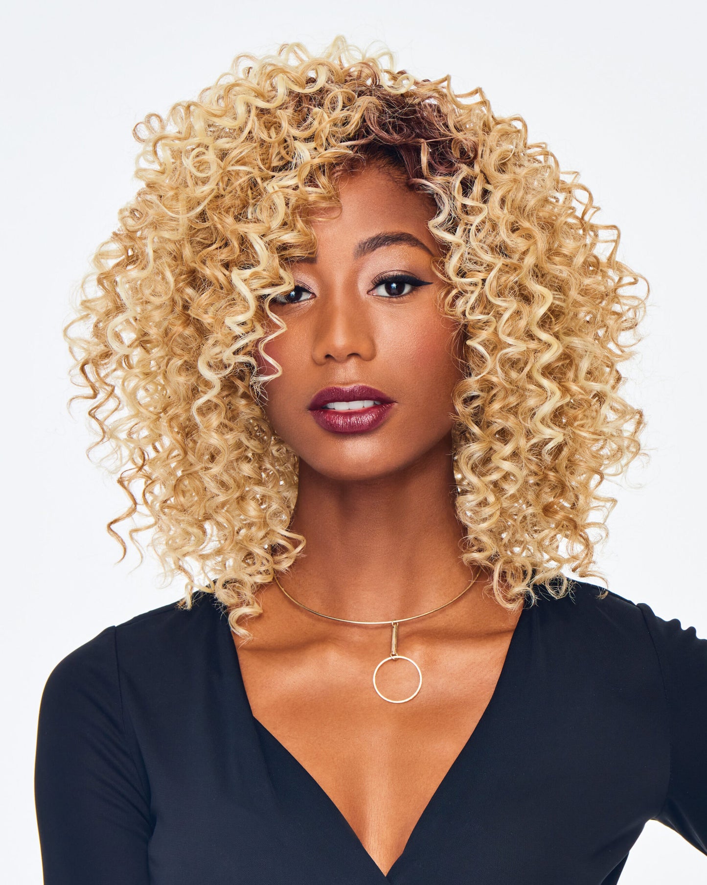 Sassy Curl in SS16 Rooted Vanilla Creme