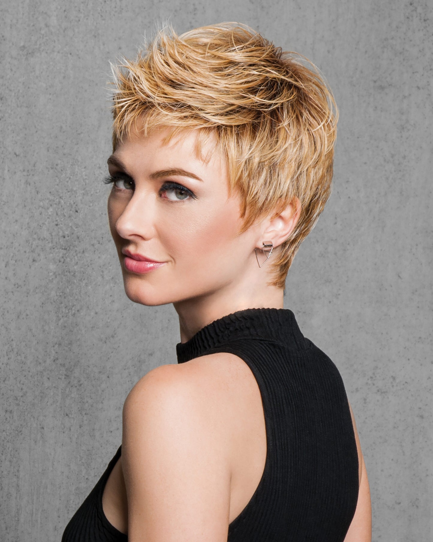 Textured Cut in SS25 Rooted Ginger Blonde