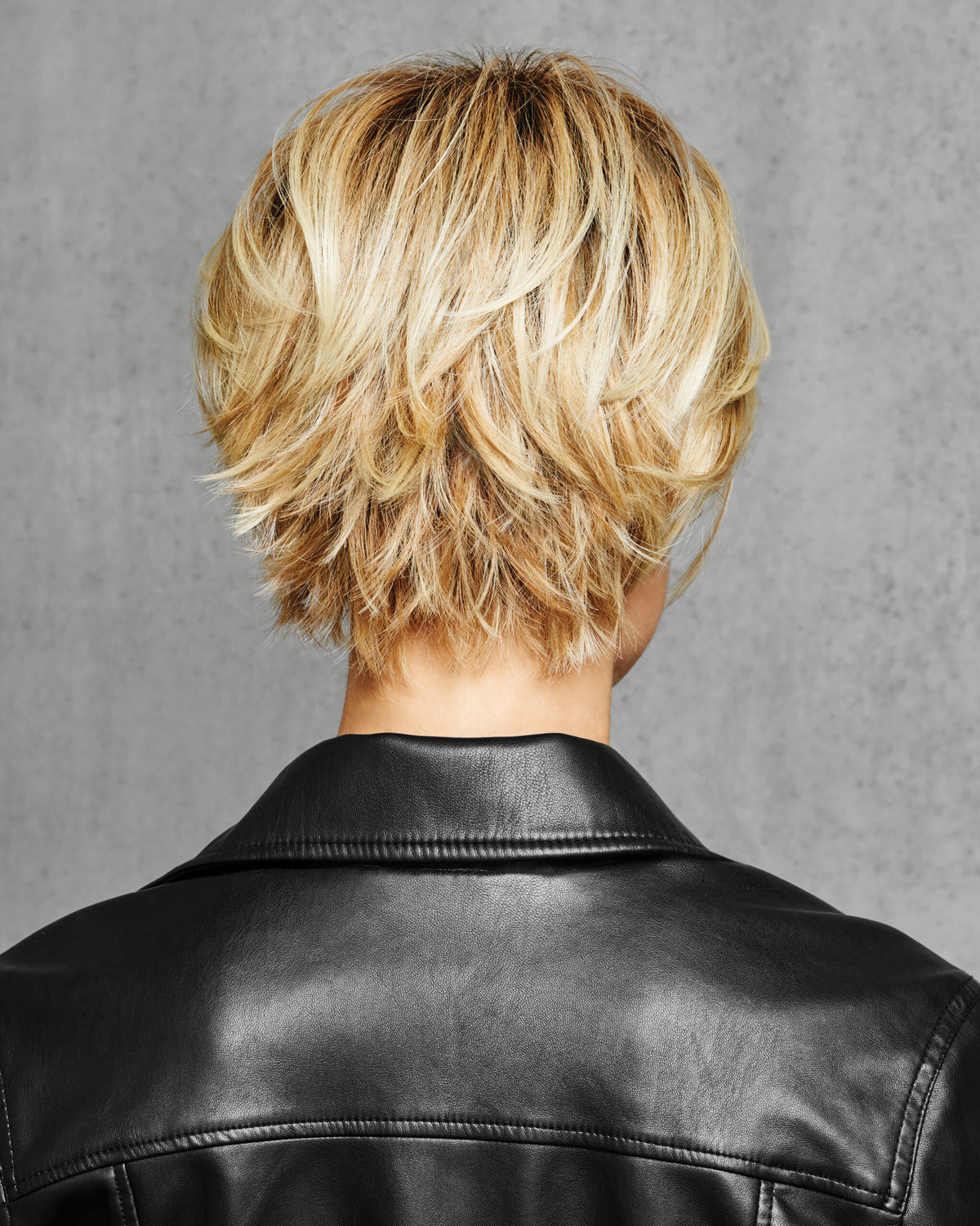Textured Fringe Bob in SS14/88 Rooted Golden Wheat