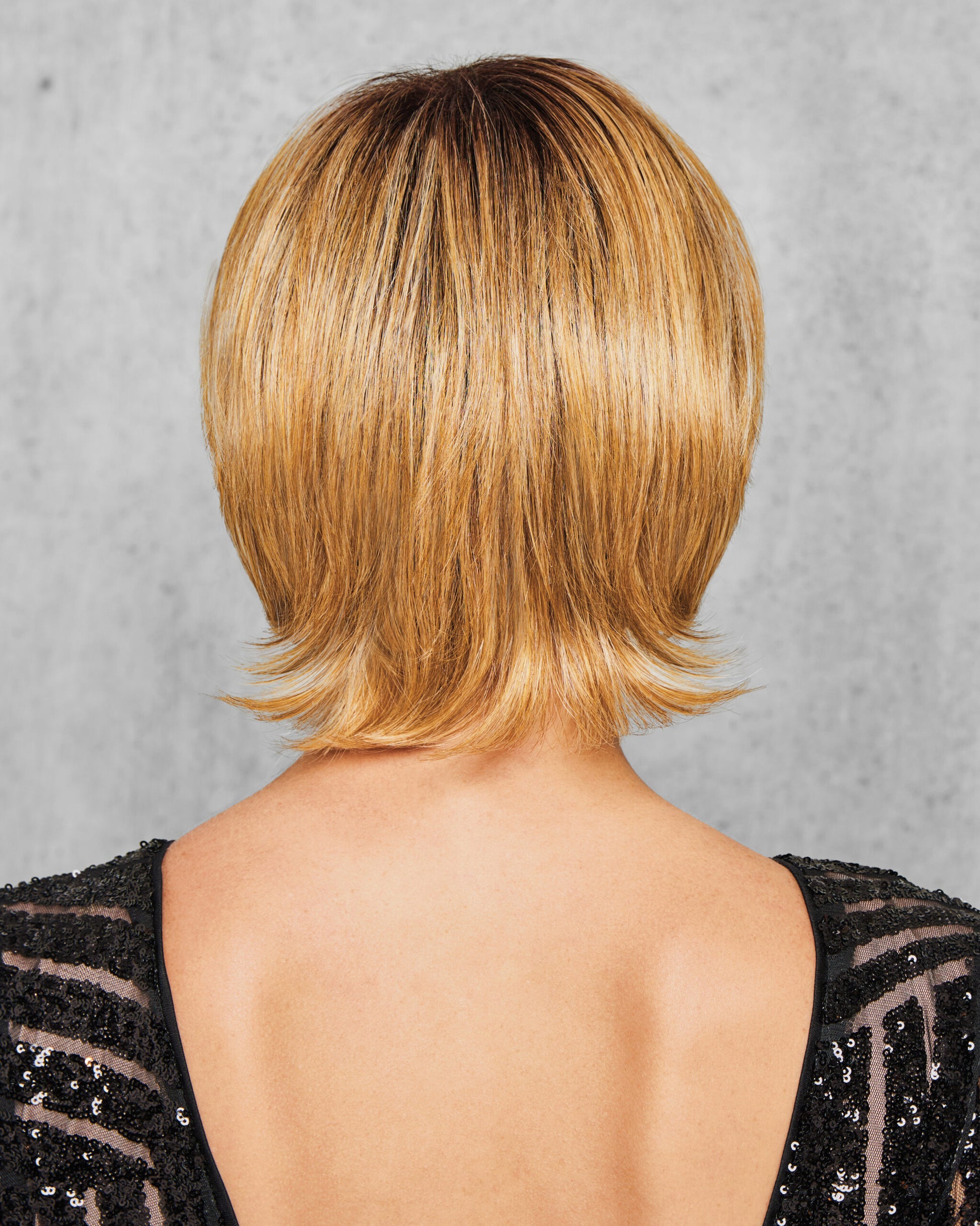 Vintage Volume in SS25 Rooted Ginger Blonde