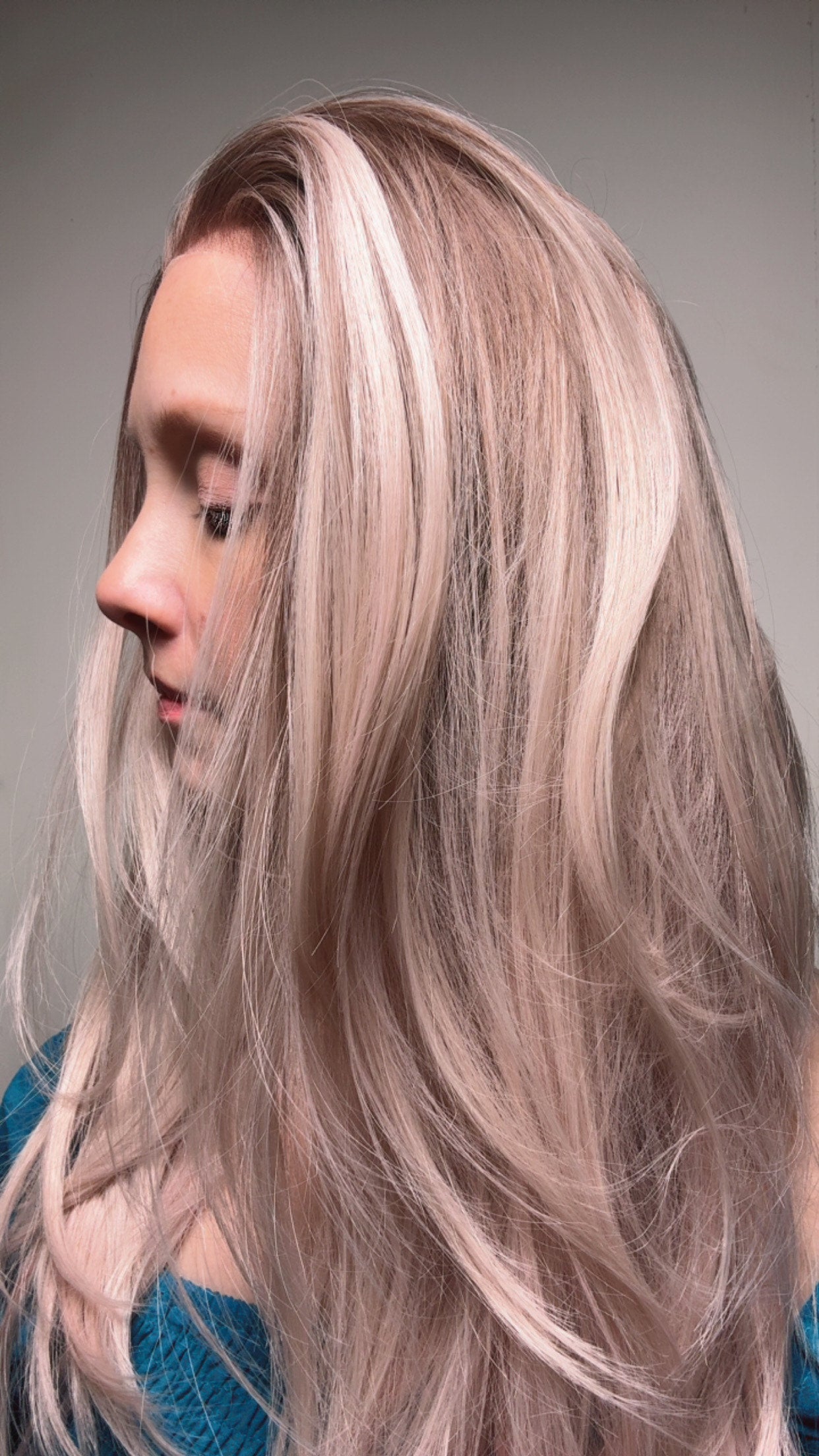 CARKIRA Cathy 22" Blushed Apricot 13x4 Lace Front Wig with Medium Cap Unisex Heat Friendly Up to 320°F Natural Looking Soft Smooth Realistic Scalp Hairline