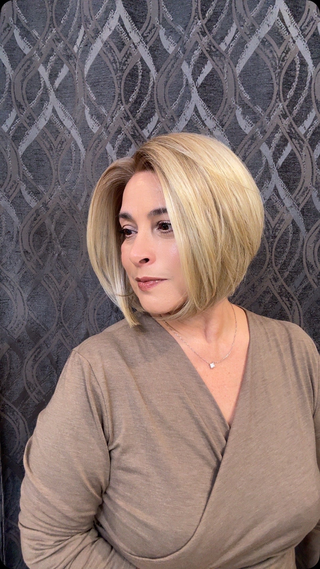 Boss Naturelle MARIS Heat-friendly 8" Bob