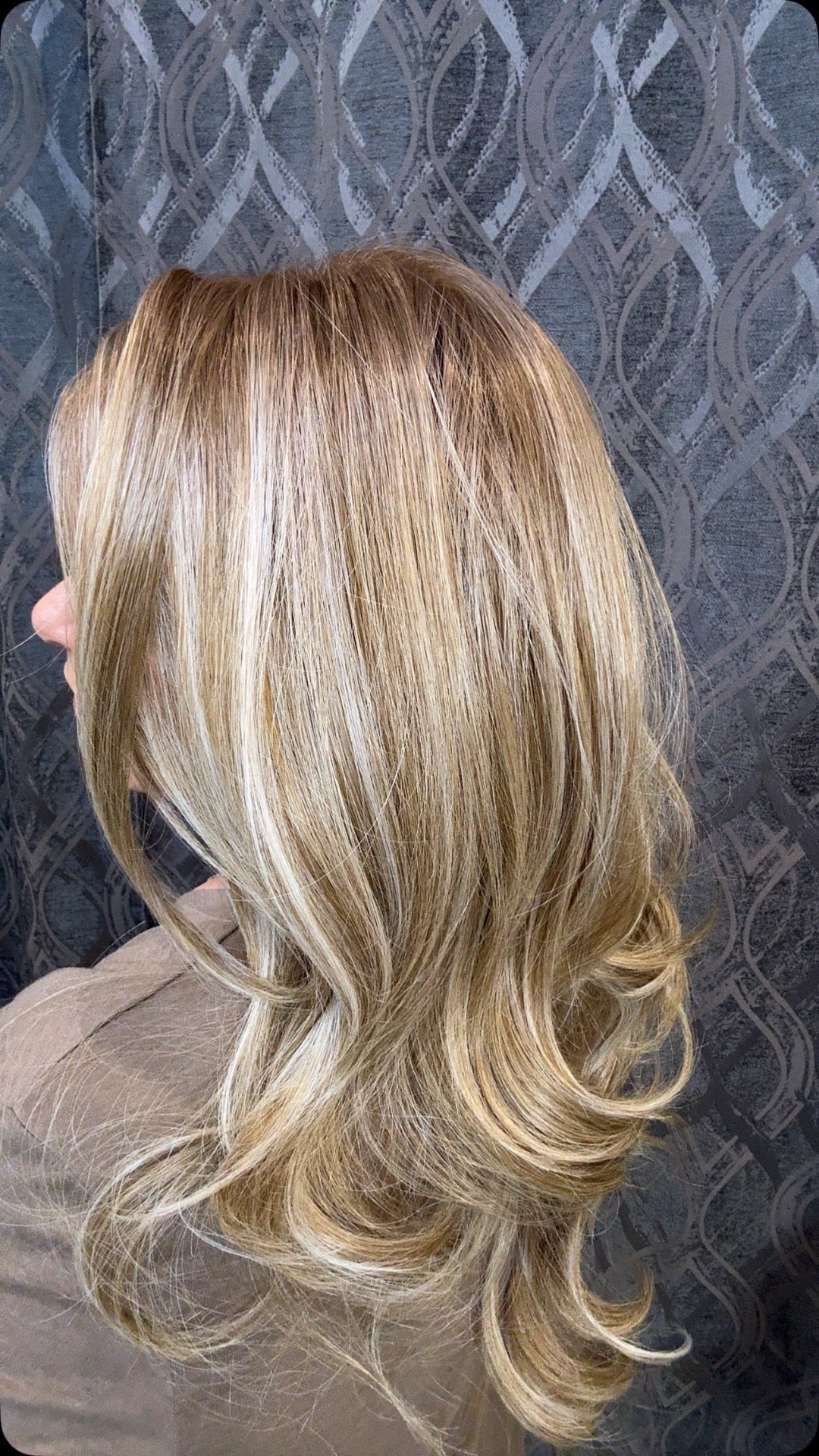 Boss Naturelle ELARA Heat-Friendly 20-24" in Length