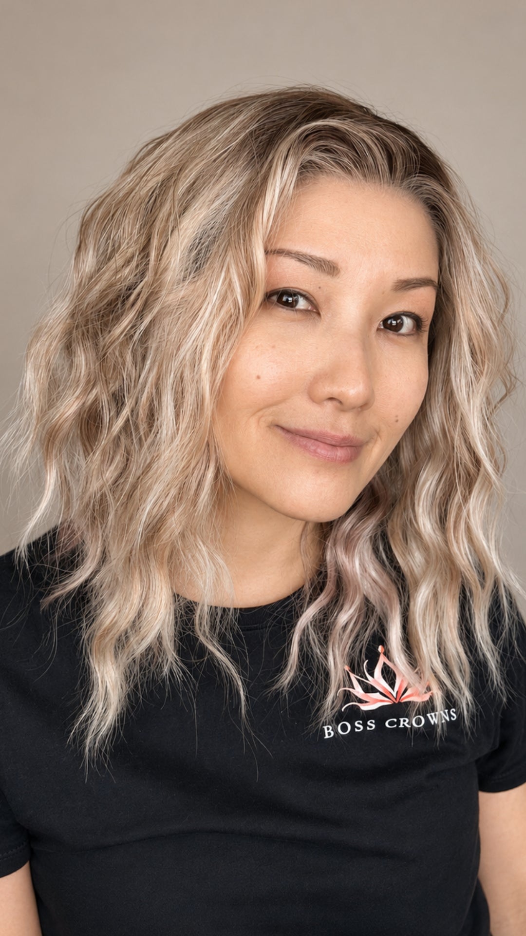 CARKIRA Jessie Sunlit Blush Melt 16" Inch 13x4 Lace Front Synthetic Wig Glueless Natural Hairline Heat-Friendly