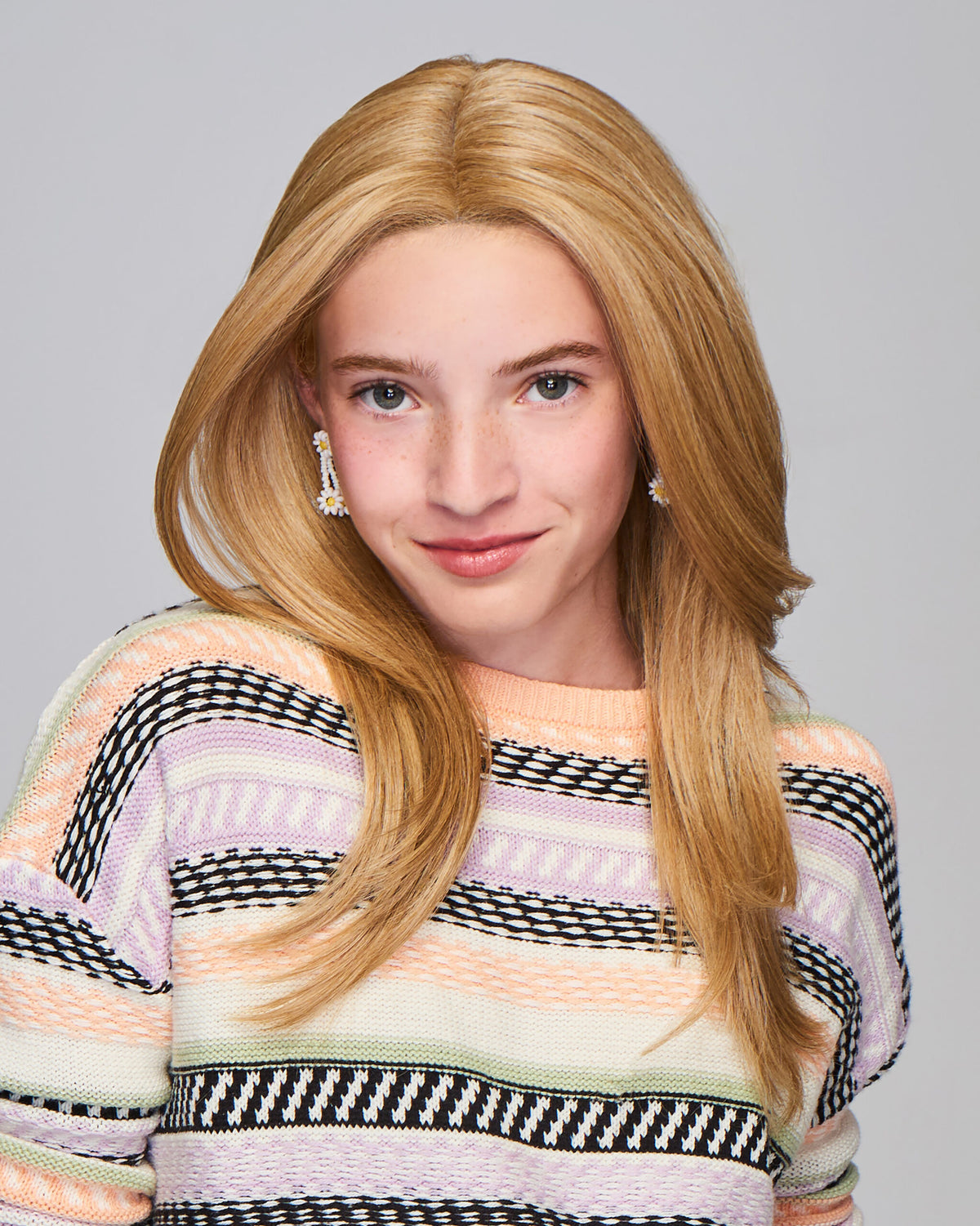 Straight A Style in R16 Honey Blonde