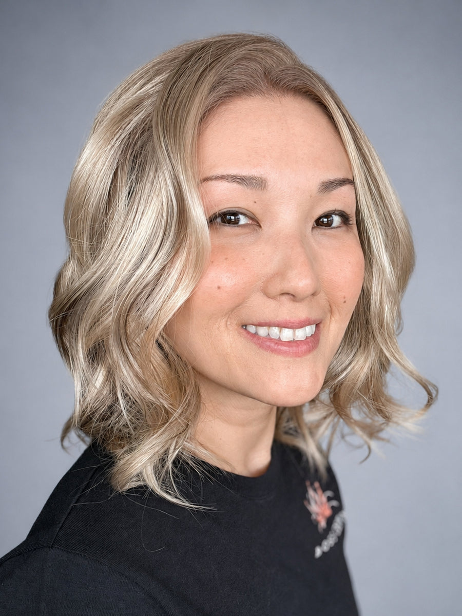CARKIRA Noah Sandy Champagne Blonde 14" Inch 13x4 Lace Front Synthetic Wig Glueless Natural Hairline Heat-Friendly