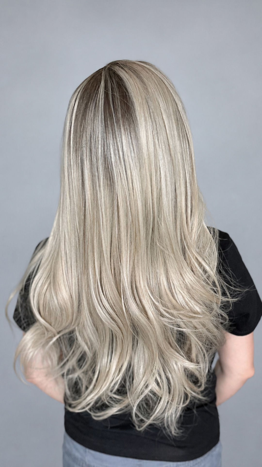 CARKIRA OG Tessa Ash Blonde 26 Inch 13x4 Lace Front Synthetic Wig Glueless Natural Hairline Heat-Friendly