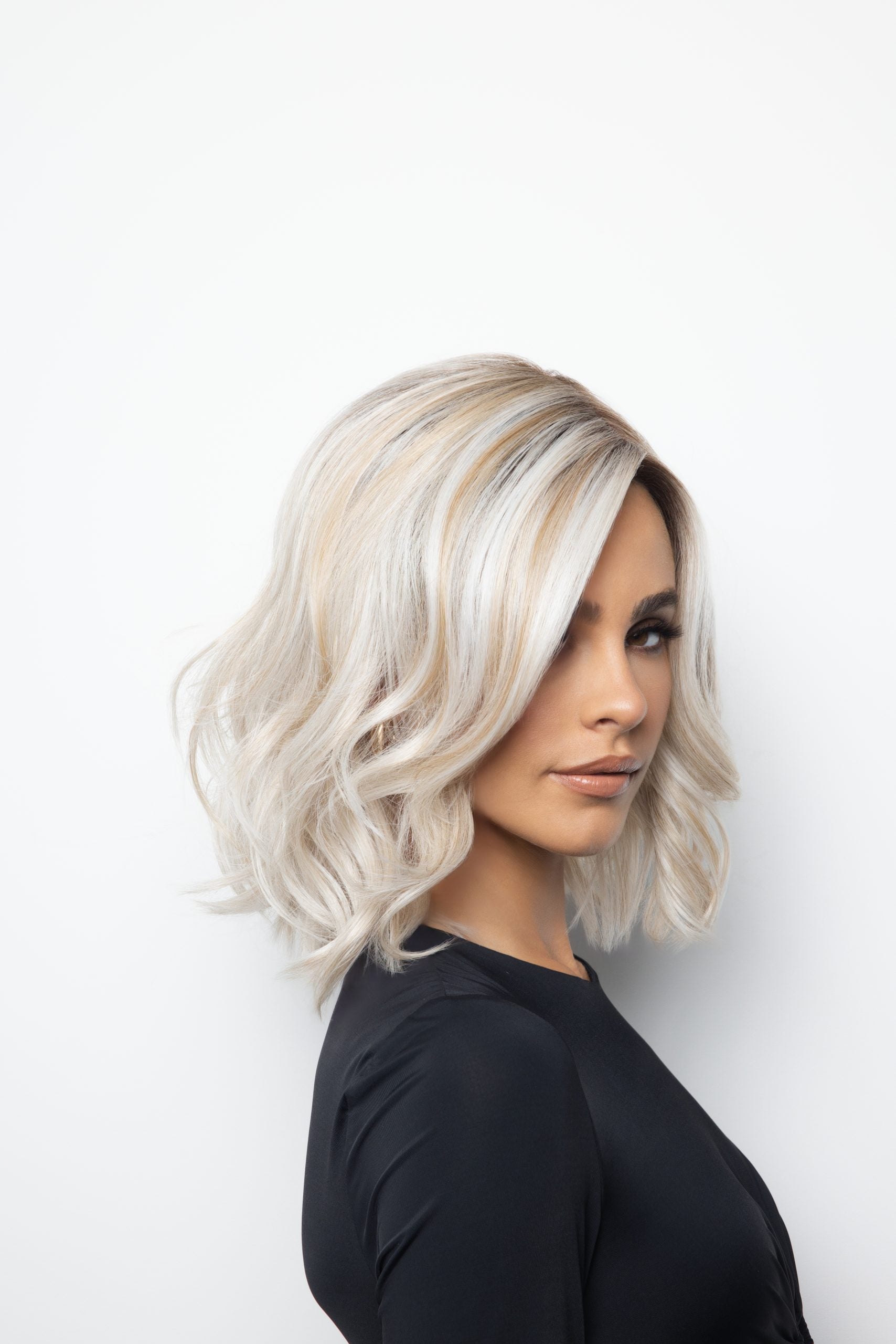 Vero - White Rose Blond-R
