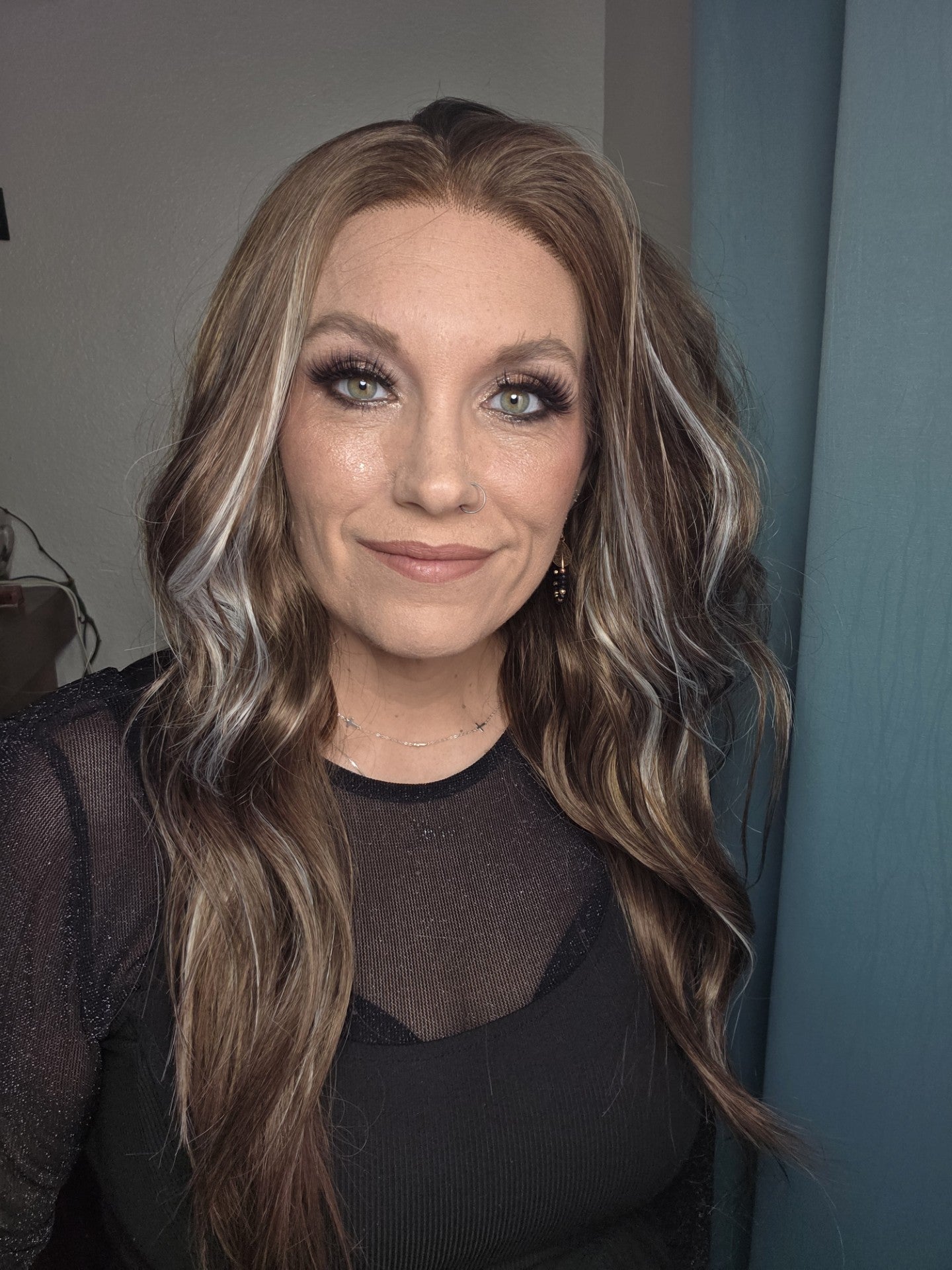 CARKIRA Esme 22" Sunlit Truffle 13x4 Lace Front Wig with Medium Cap Unisex Heat Friendly Up to 320°F Natural Looking Soft Smooth Realistic Scalp Hairline