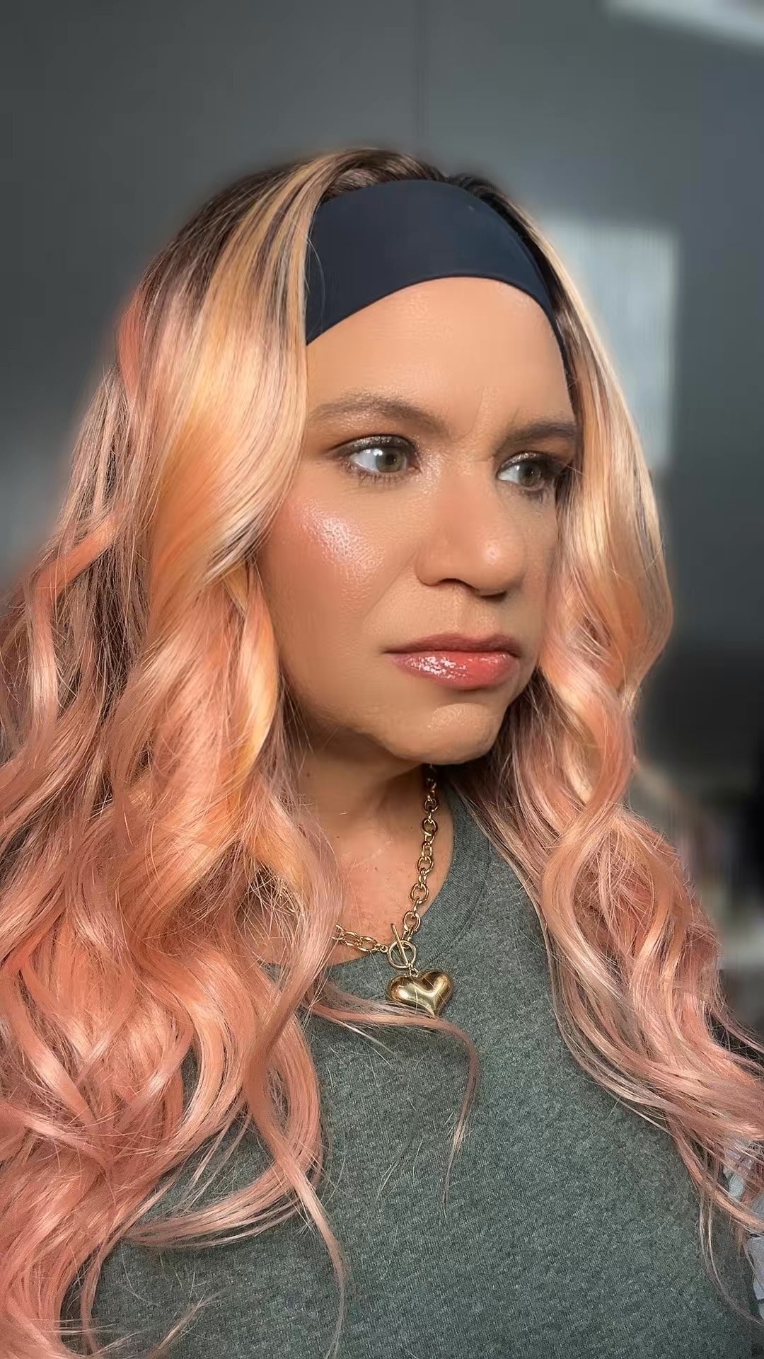 CARKIRA Tracy Headband Wig with Average Cap Unisex Heat Friendly Up to 320°F Natural Looking Soft Smooth Realistic Scalp Hairline