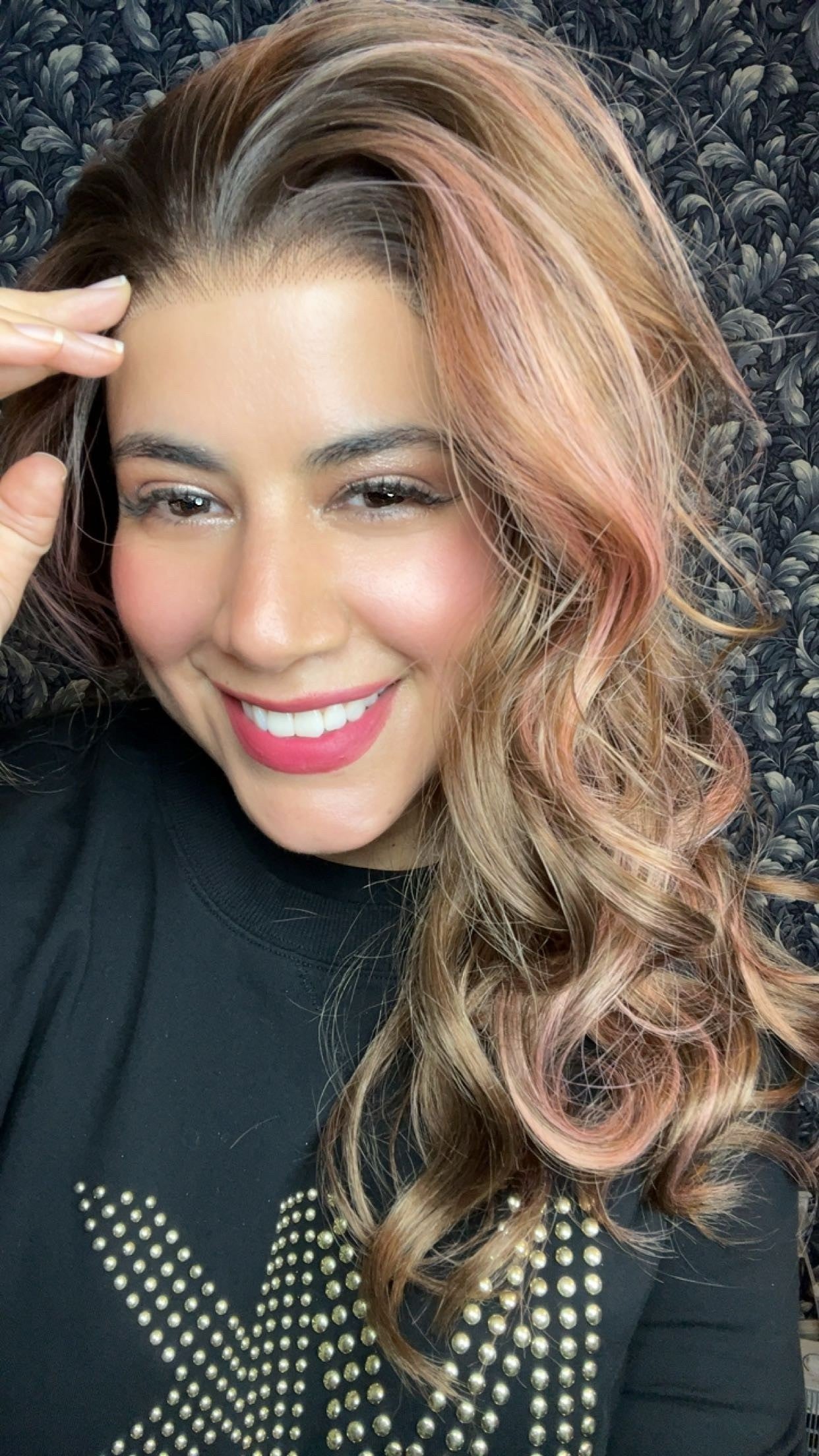 CARKIRA Ella 13x4 Lace Front Wig Chocolate Brown with Pink Highlights 20" Medium Cap Heat Friendly Up to 320°F Natural Looking Soft Smooth Realistic Scalp Hairline